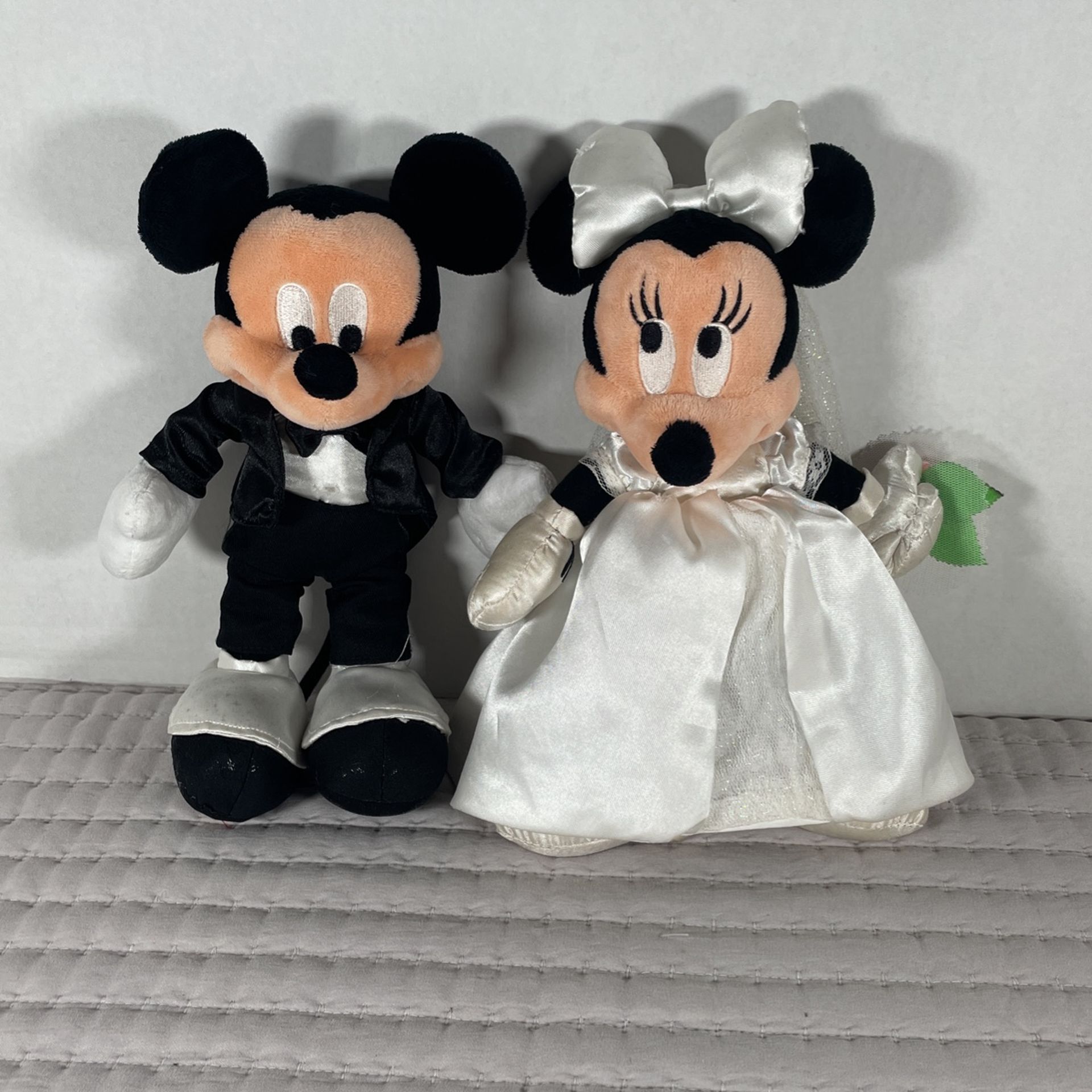 Disney Mickey And Minnie Wedding 