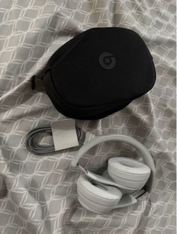Beats Solo 4