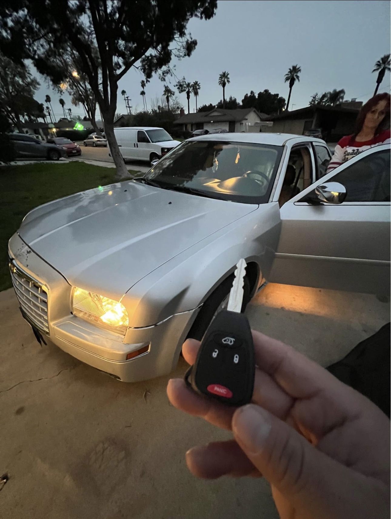 Car Keys/Fobs/Llaves De Autos