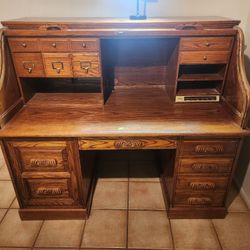 Vintage looking Roll top computer desk
