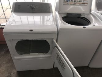 Maytag set washer and dryer very clean electric