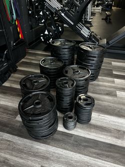 Large Set of Olympic Weight Plates
