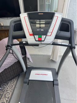 Treadmill with incline