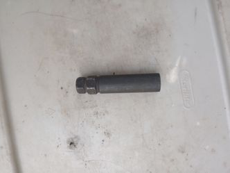 Toyota security lug nut socket