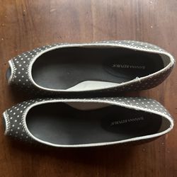 Banana Republic grey-green with cream polka dots shoes, wedges. Size 7/7.5
