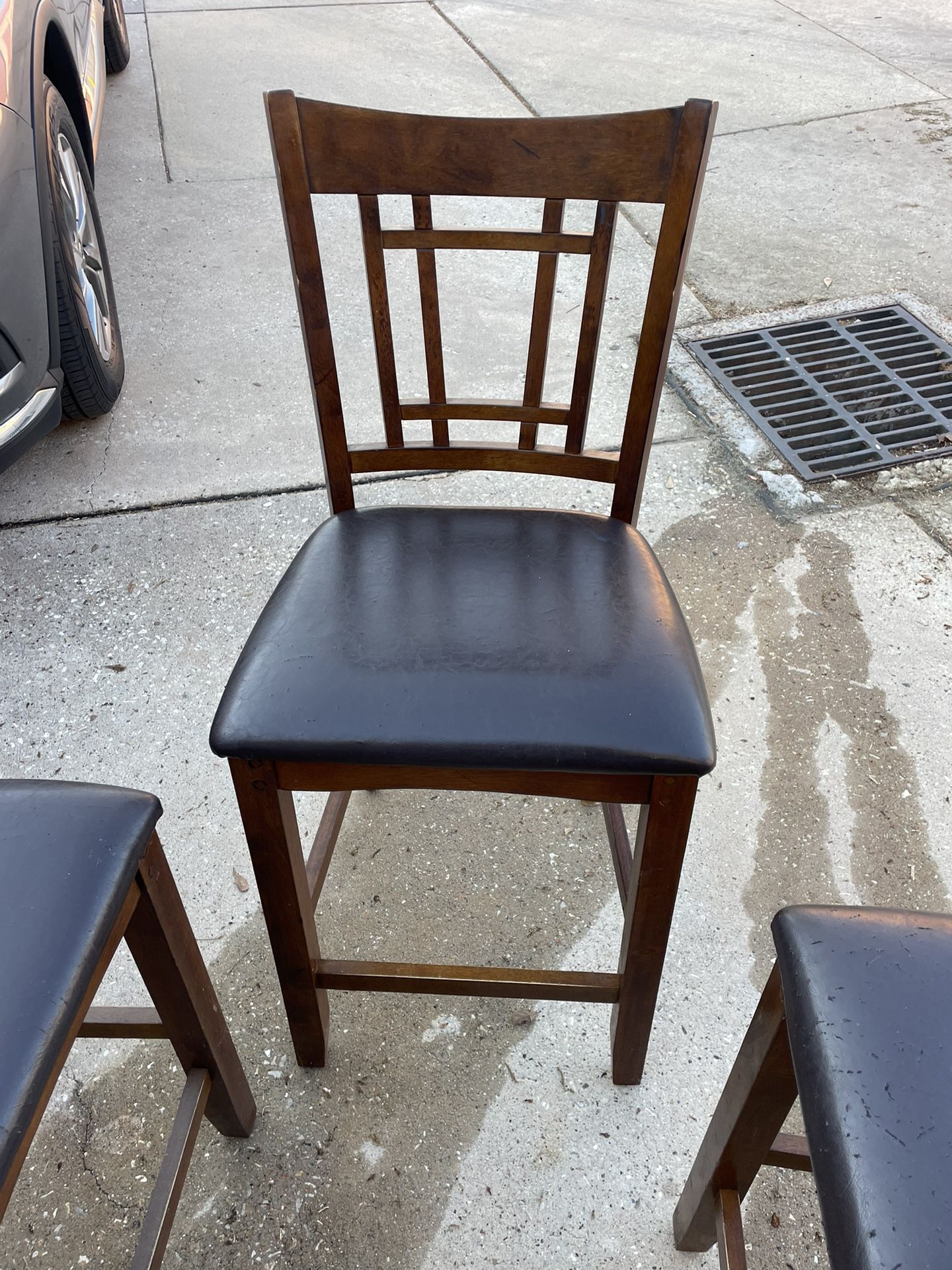 Set Of 4 Bar Height Chairs 