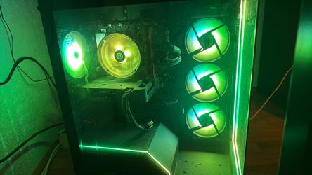Gaming PC and Pc Monitors