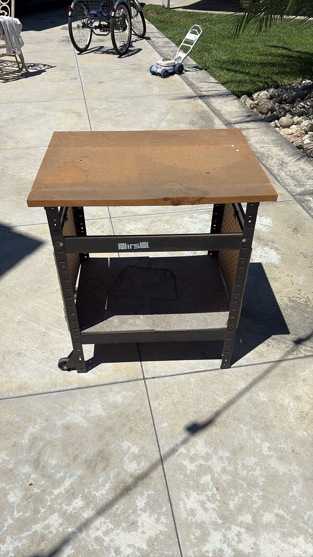 Hirsh Portable Tool Stand