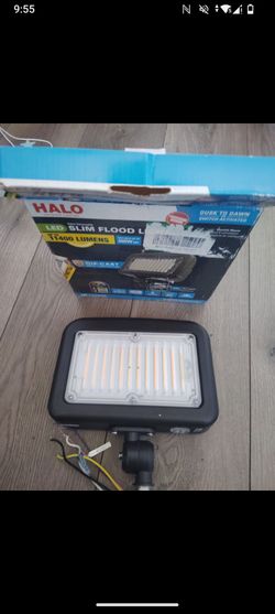 Halo LED Slim Flood Light 11400 Lumens