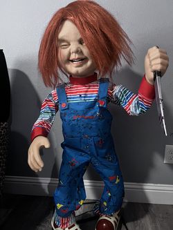Animated chucky decoration