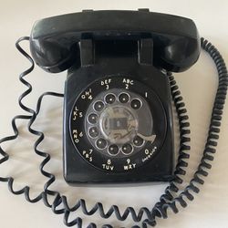Vintage 1950’s Rotary Telephone