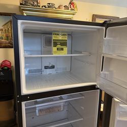 GE Refrigerator
