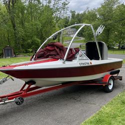 1987 Ski Supreme With A 351 Industrial Marine Ford Inboard Motor Ski Boat With Under 400 Hours