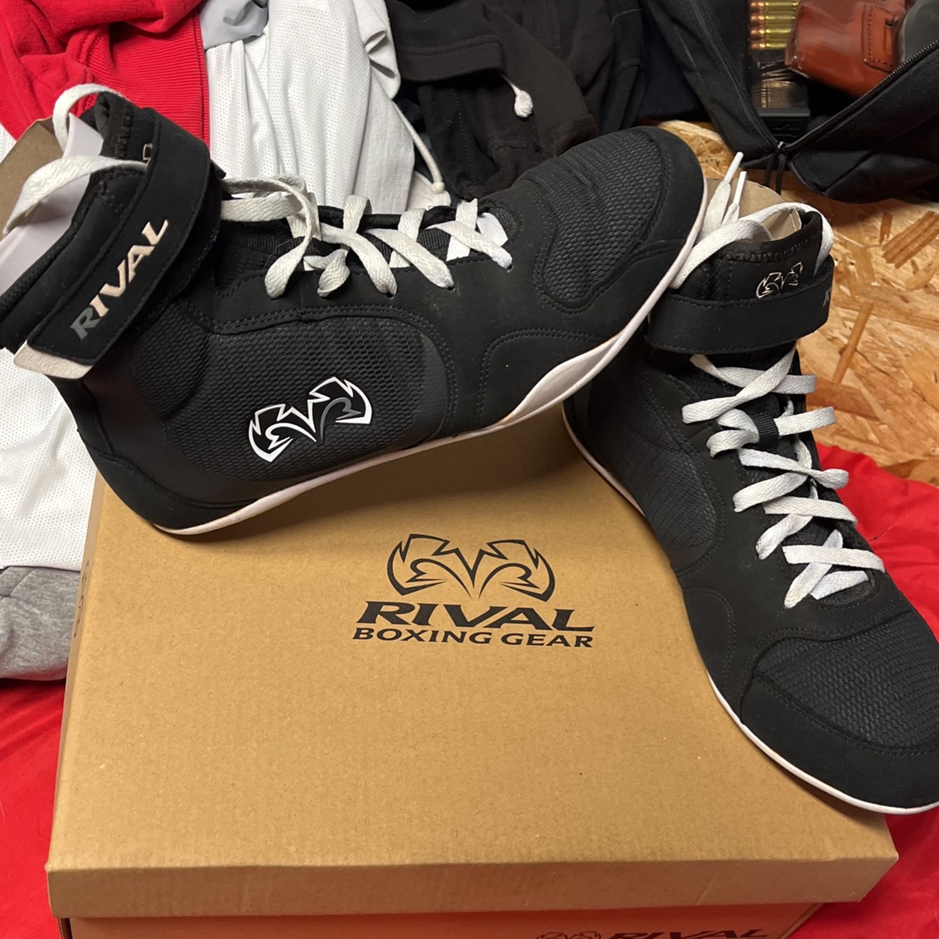 Rival boxing deals shoes