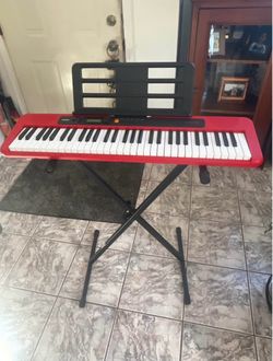 Casio - Casiotone CT-S200, Beginner 61-Key Portable Keyboard with 200 Tones - Red