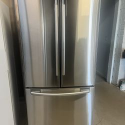 Samsung 3-Door Refrigerator – 33” Wide! ❄️