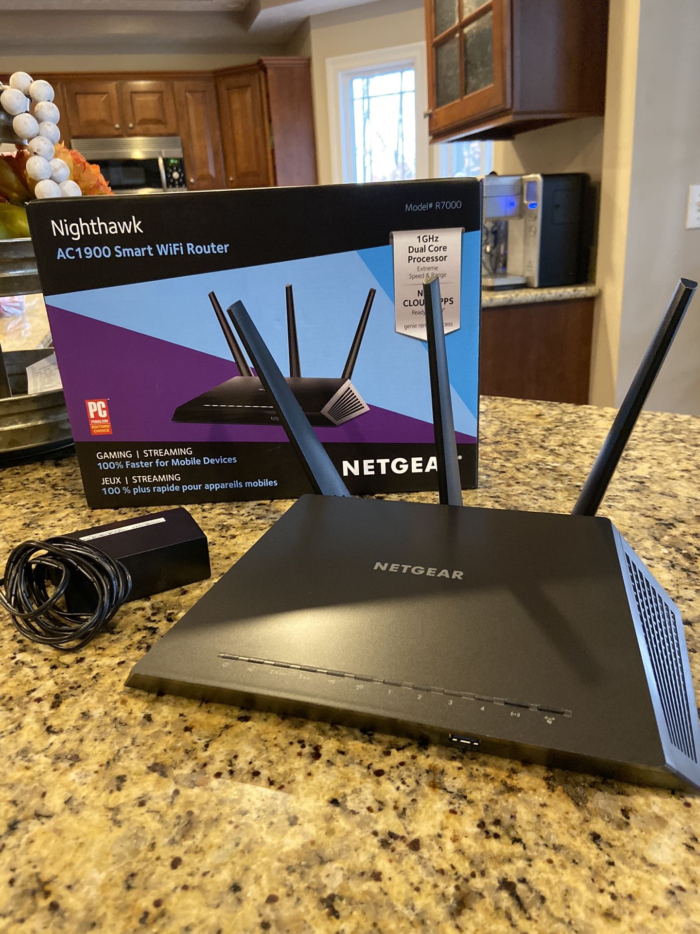 Netgear Nighthawk AC1900 WiFi router