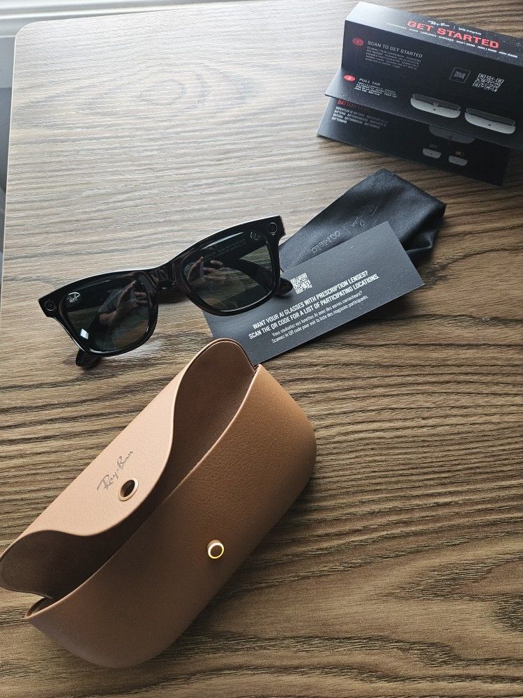 Ray-Ban Meta Wayfarer *Brand New*