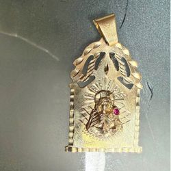 10k Gold Pendant