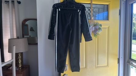 Girls adidas jogger set
