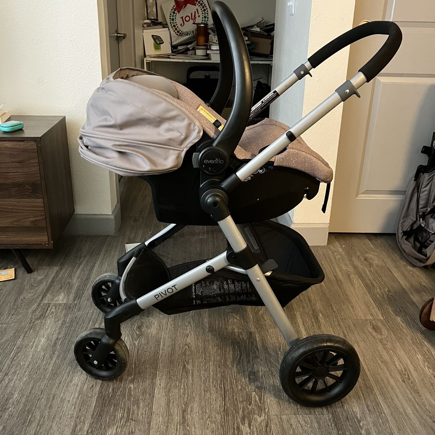 graco stroller with infant seat Modes Pramette Stroller, 3-in-1 Baby Stroller, 3 Modes: Car Carrier (Car Seat Not Included), Infant Pramette to Toddler Reversible Seat and One-Hand Fold, Redmond default_4. Accessories_Rear Lights_no-rear-light Color:Blackrock Toddler seat converts to Ok. Which one of