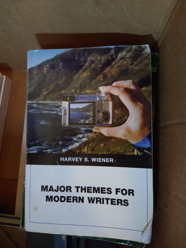 Major Themes For Modern Writers AUBURN $15