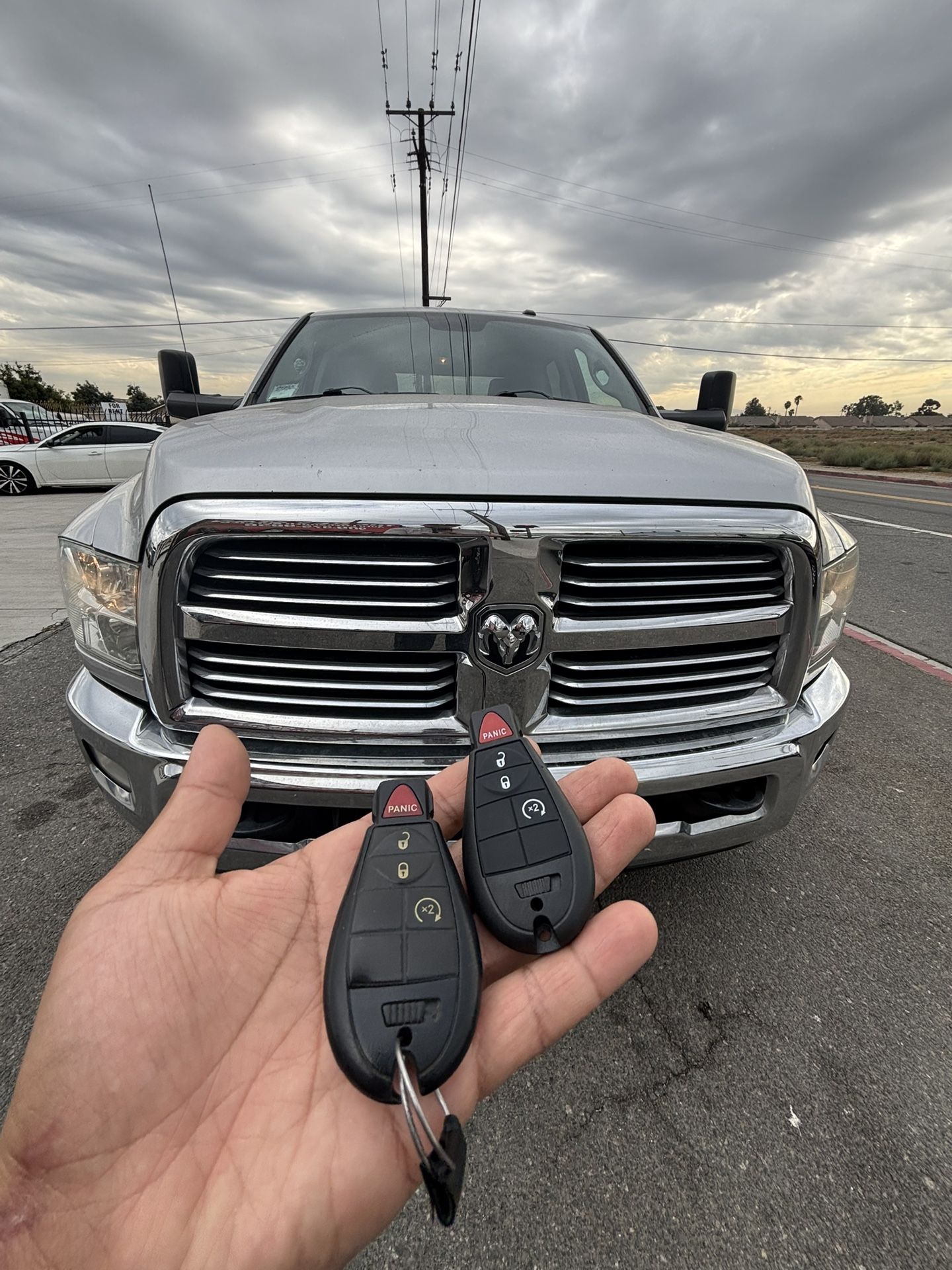 Llaves De Autos / Car Keys And Remotes /
