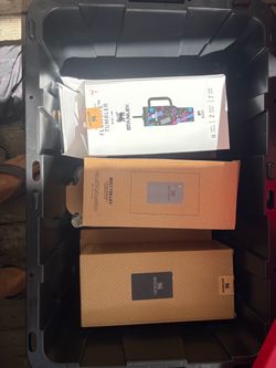 Swapmeeters , resellers 5 bins of stuff. Look at pictures . Take all