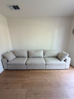 7th Avenue 3 seat modular sofa