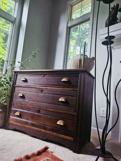 Antique Victorian Oak 3-Drawer Chest/Dresser