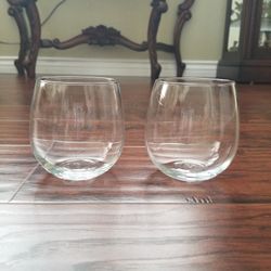Set of 2 Wine Glasses
