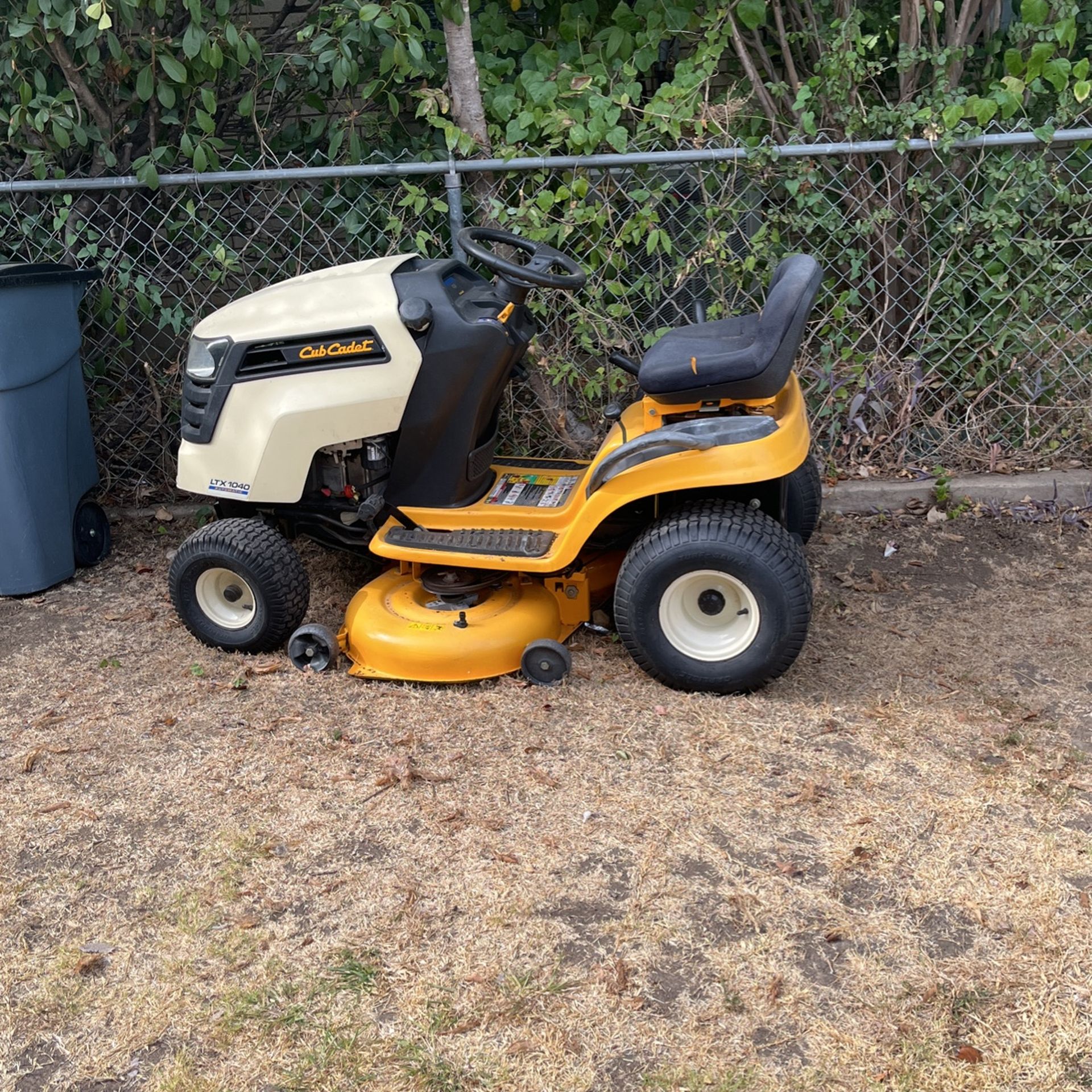 Cubcadet LXT1040