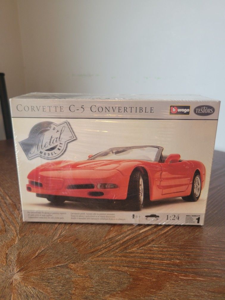 Testors #202 Corvette C-5 Convertible Metal Body Model Kit 1:24 Scale New Sealed 