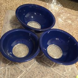 3 blue nesting clear glass bottom PYREX #322, #323, #325 mixing bowls
