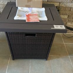 28 Inch Wicker Fire Pit table 