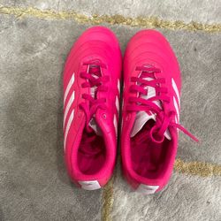 Girl Cleats Size 3