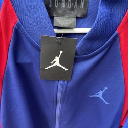JORDAN NIKE SWEATSHIRT LARGE NEW 