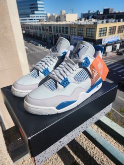 Air Jordan 4 Military Blue - Size 10.5