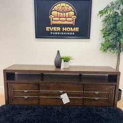 Michael Amini Carrollton TV Stand 