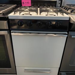 🥰 BEAUTIFUL 😻 STOVE 4 BURNERS WHITE MAGIC CHEF