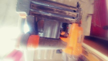 Ridged brad nail gun