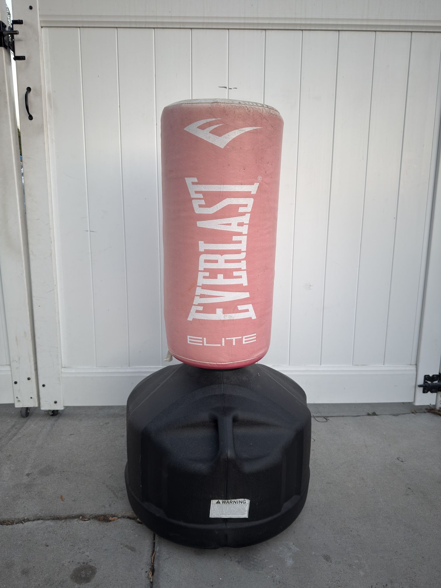 Everlast Elite Freestanding Heavy Bag