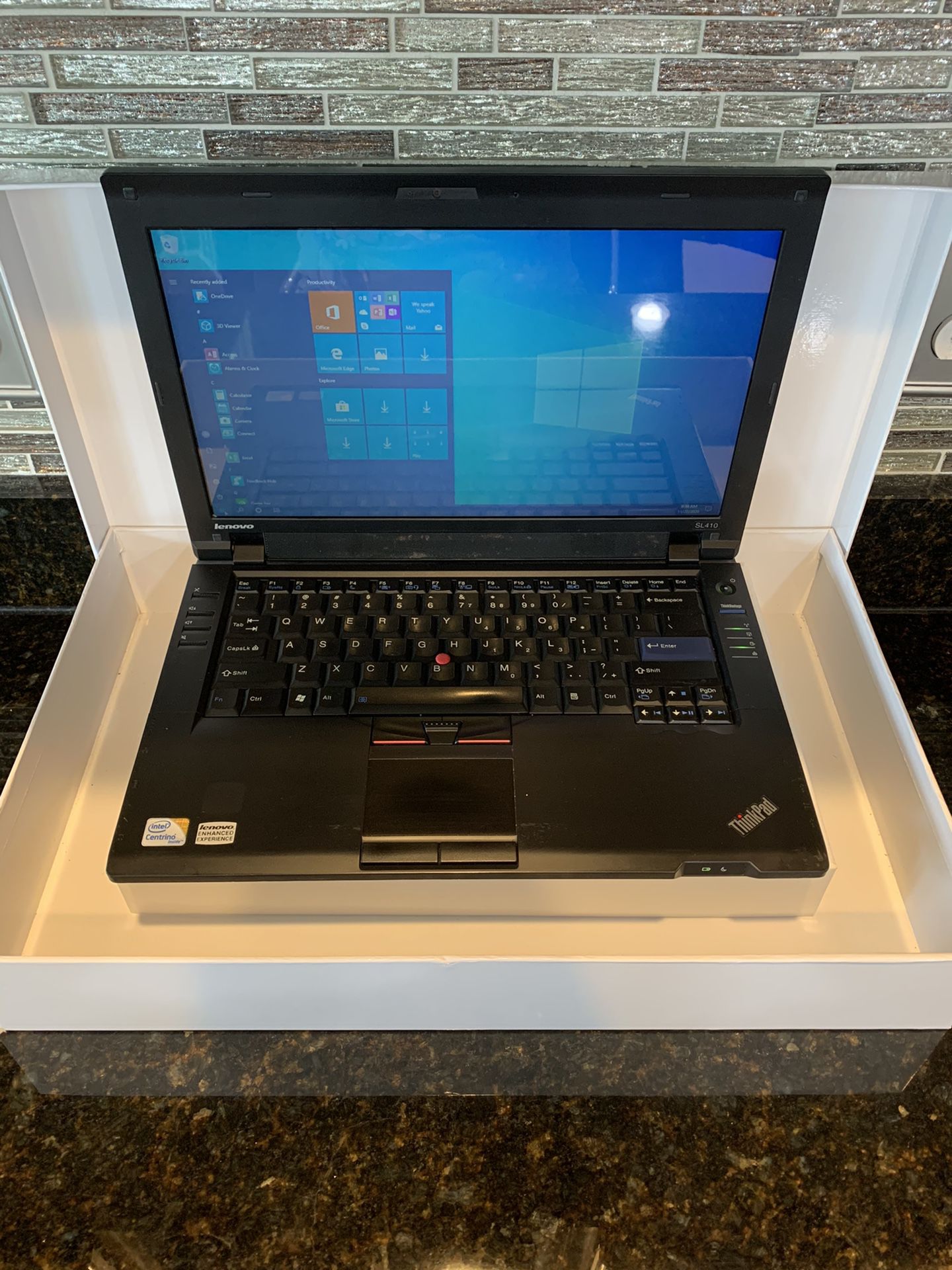 14” Lenovo SL410 Thinkpad Laptop with HDMI, Webcam, Windows 10 and Microsoft Office
