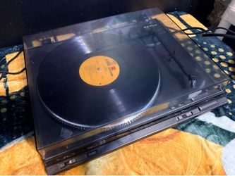Technics Vintage FGservo SL-BD22 Automatic Turntable Record Player.