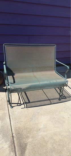 Outdoor Metal Mesh Glider Bench