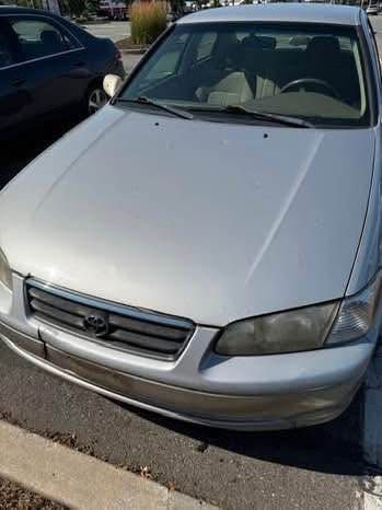 2000 Toyota Camry