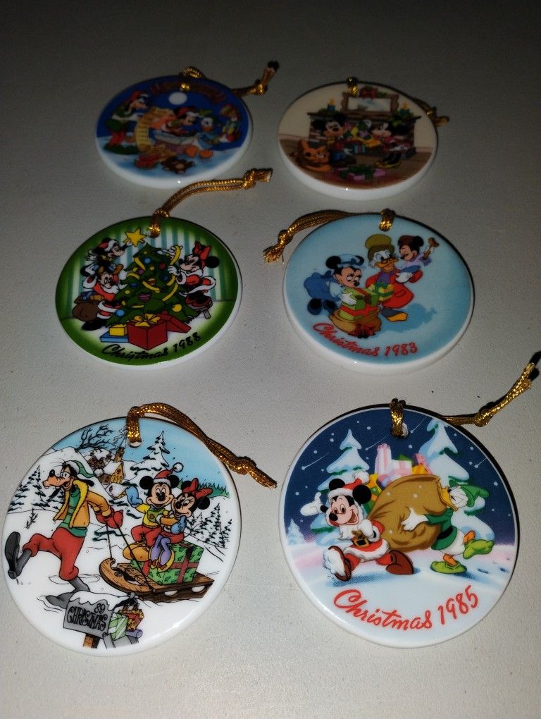 Vintage Danbury Mint Christmas Disney Ornaments All For $50