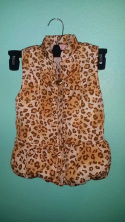 Cheetah print vest....size 4t...like new!