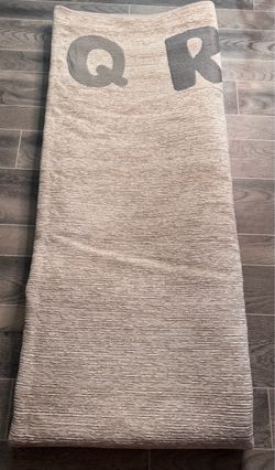 Mainstays 8β x 10β Alphabet Area Rug β Beige, Pink, Gold & Gray
