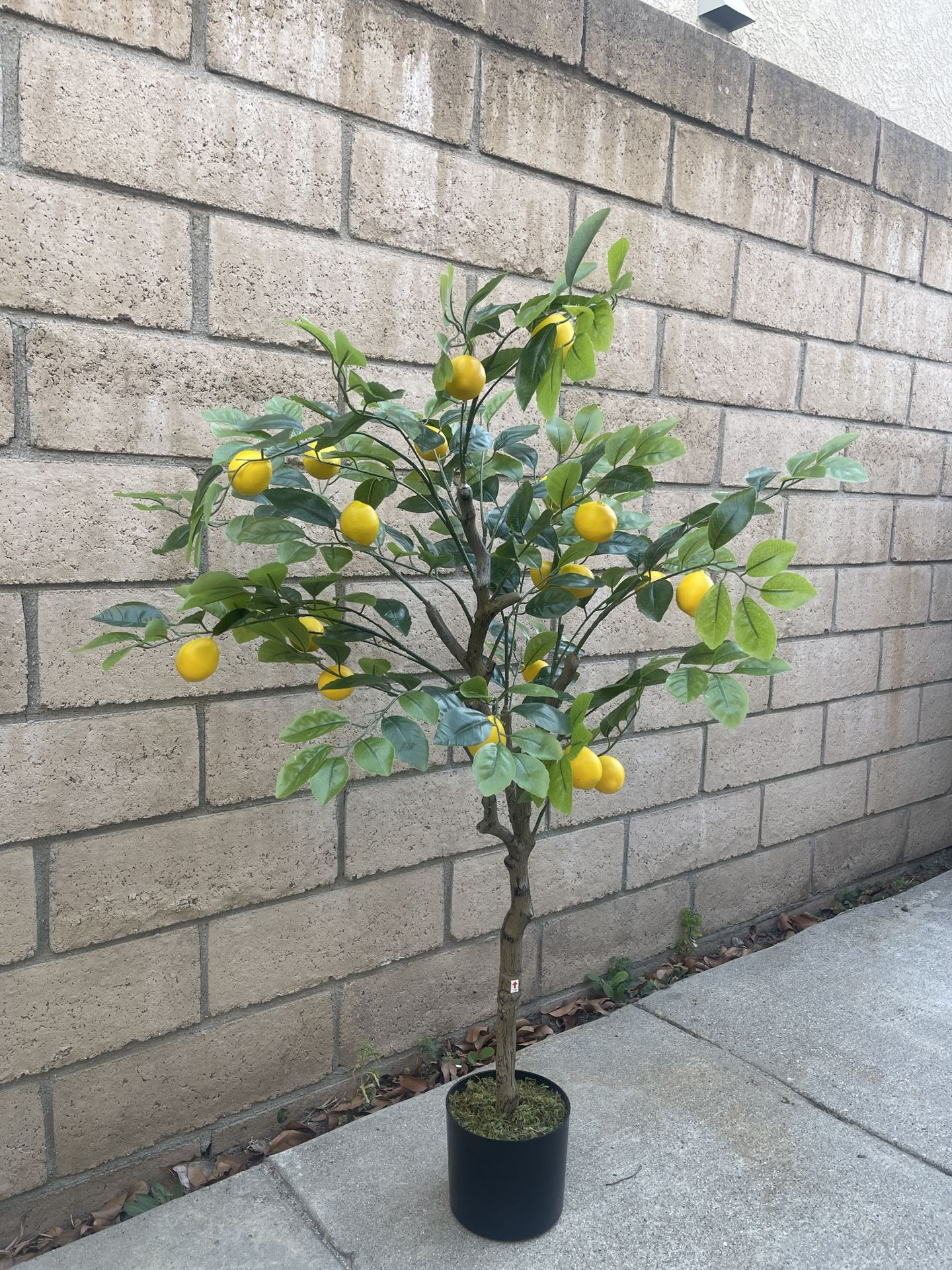 Romantic Season 4FT Artificial Lemon Tree, Fake Lemon Plant Pre Potted Faux Lemon Tree Plastic Lemon Fruit Tree for Home House Office Décor
